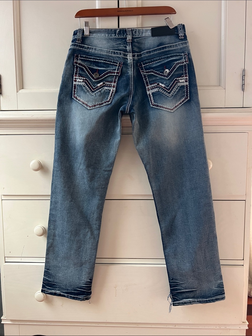 Straight-Leg Men's Jeans with Embellished Back Pockets - Blue